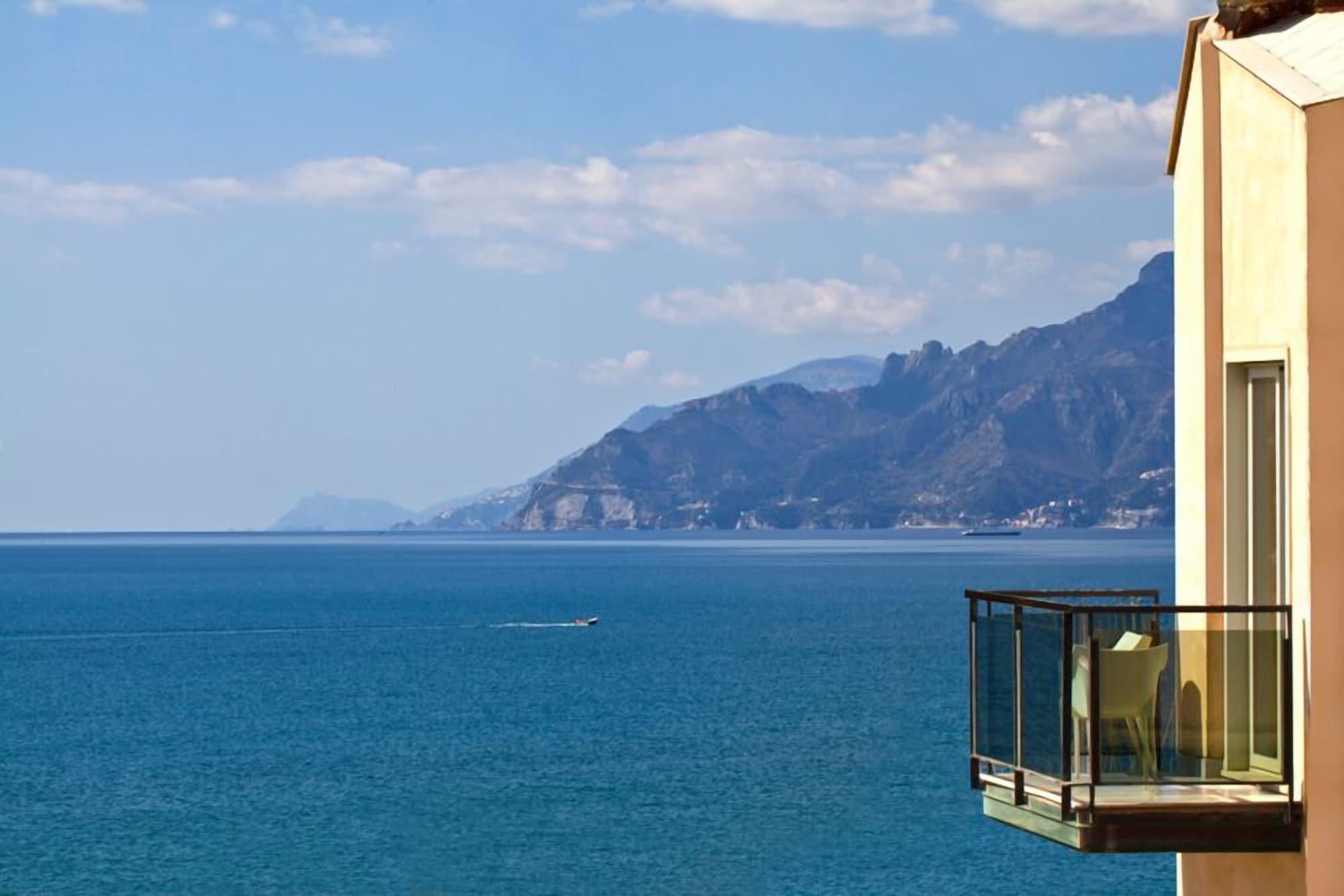 Mediterranea Hotel&Convention Center Salerno Esterno foto