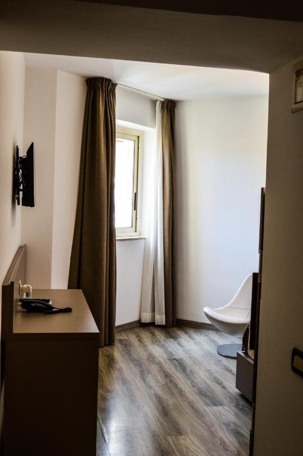 Mediterranea Hotel&Convention Center Salerno Esterno foto